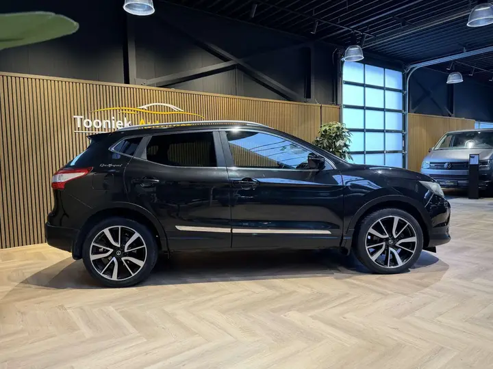 Nissan Qashqai 2015 photo 2