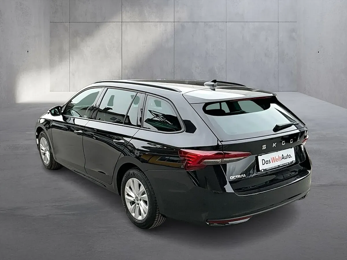 Skoda Octavia 2025 photo 3