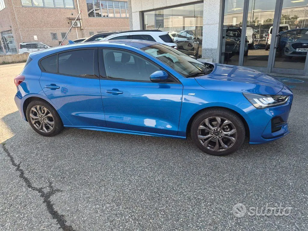 Ford Focus 2022 photo 4