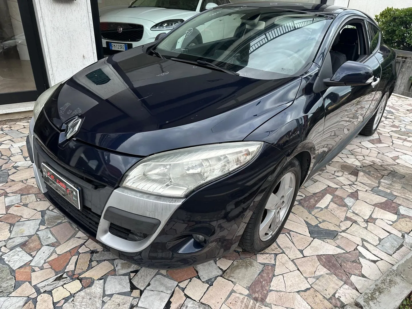 Renault Megane 2010 photo 3