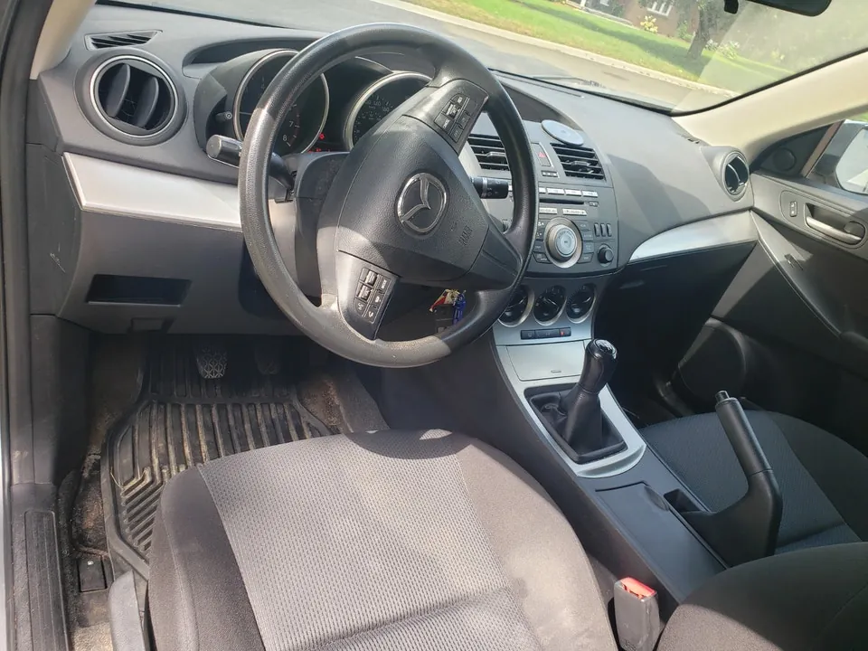 Mazda Mazda3 Sport 2010 photo 4