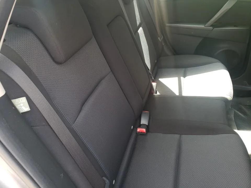 Mazda Mazda3 Sport 2010 photo 3
