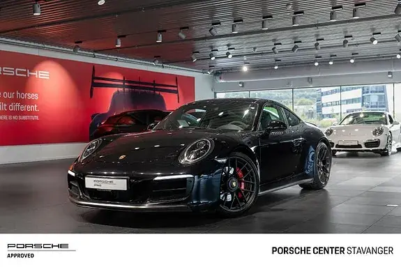 Porsche 911 Carrera 4 Gts