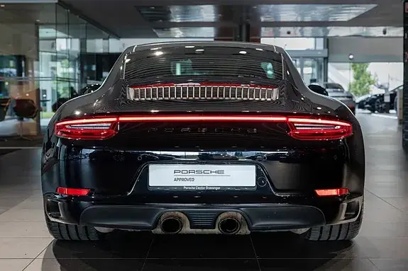Porsche 911 Carrera 4 Gts 2017 photo 4