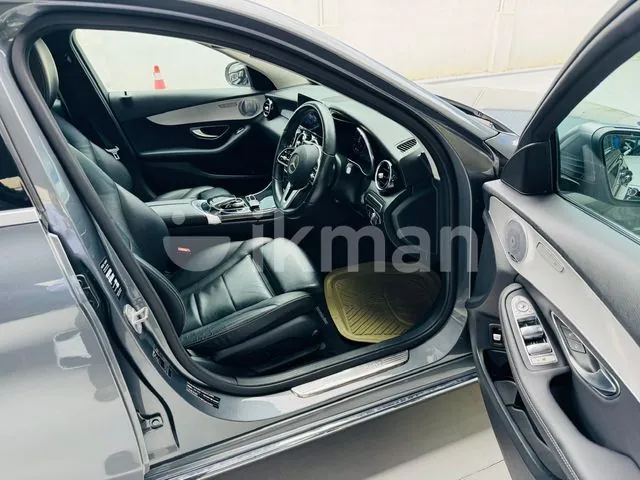 Mercedes-Benz C200 2020 photo 5