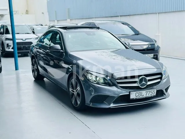 Mercedes-Benz C200 2020 photo 3