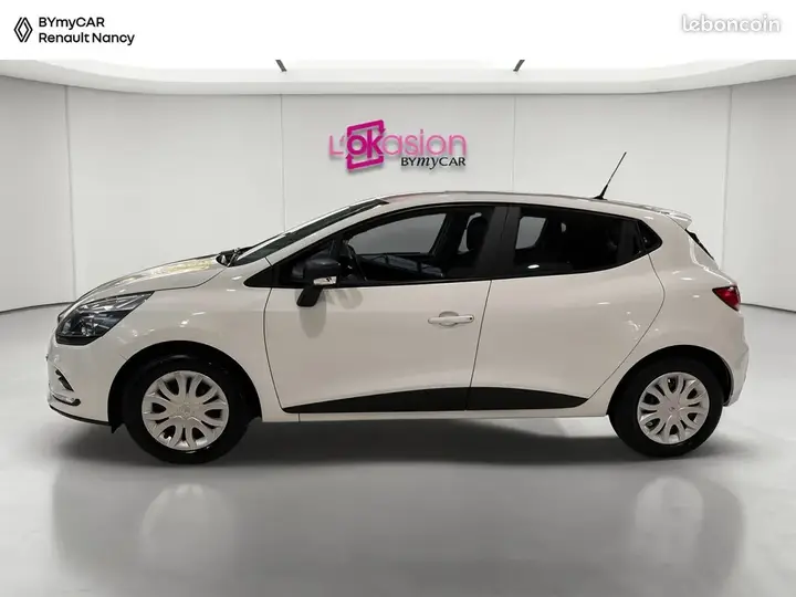 Renault Clio 2016 photo 2
