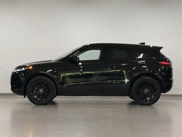 Land Rover Range Rover Evoque 2025 photo 4
