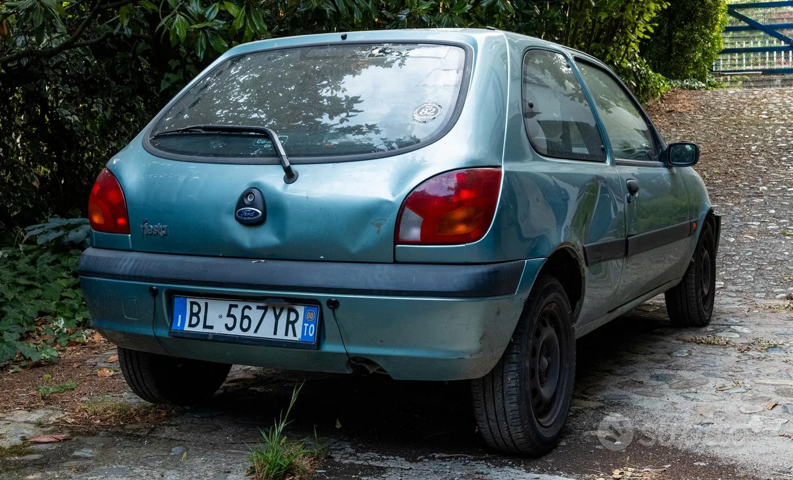 Ford Fiesta 2000 photo 3