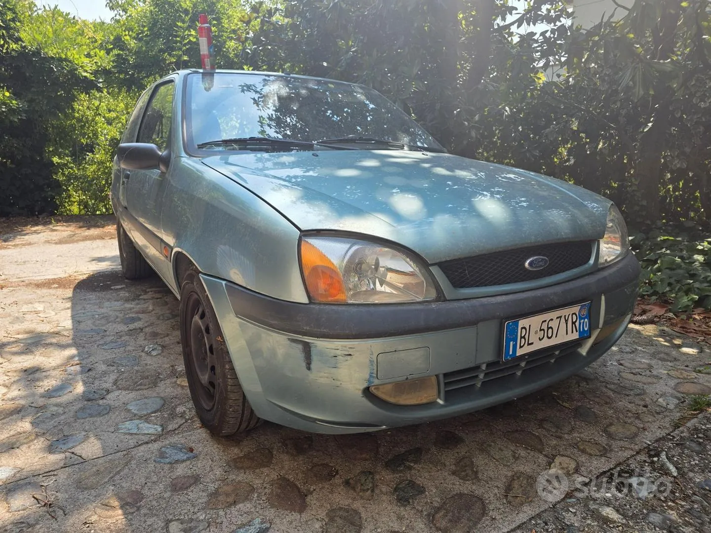 Ford Fiesta 2000 photo 5