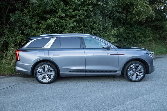 Hongqi E-Hs9 2024 photo 5