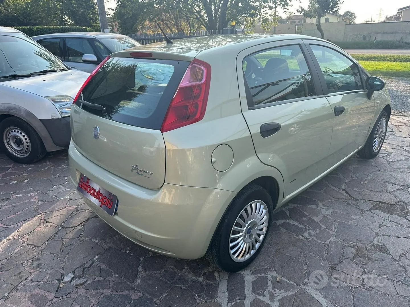 Fiat Grande Punto 2006 photo 4