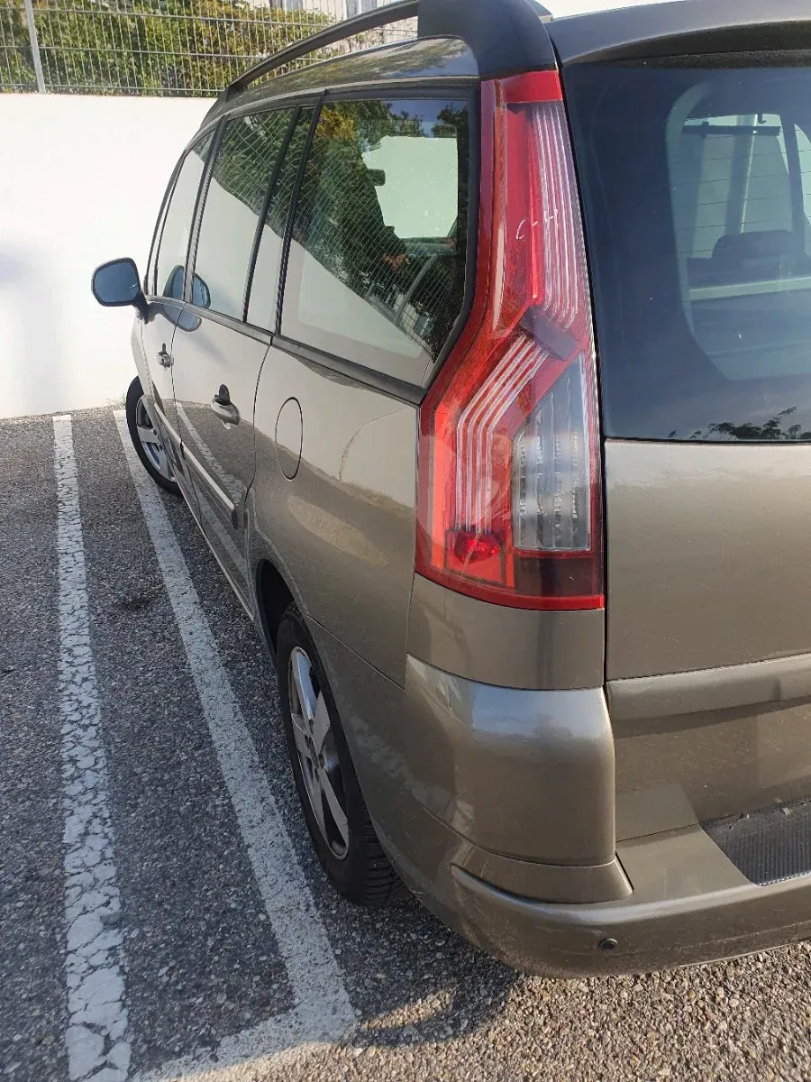 Citroen C4 2011 photo 3