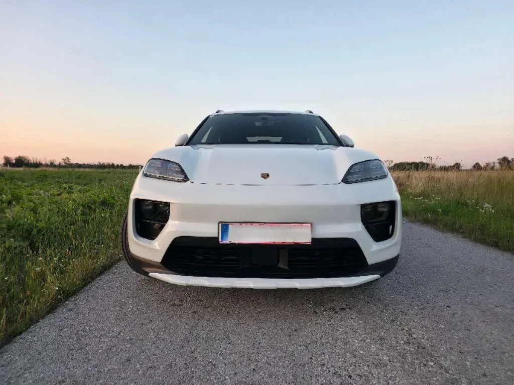 Porsche Macan 2025 photo 3