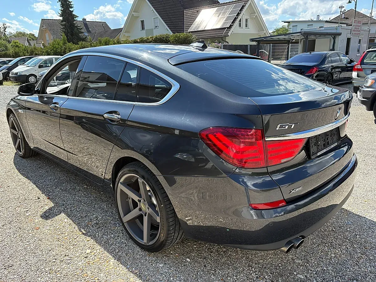 BMW 5 Series 2013 photo 2
