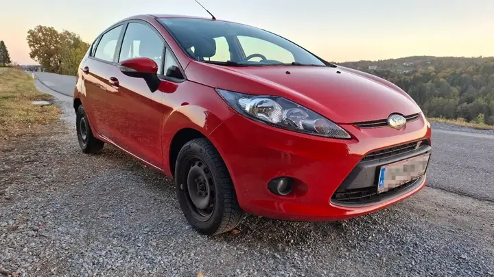 Ford Fiesta 2009 photo 3