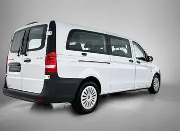 Mercedes-Benz Vito Tourer 2022 photo 2