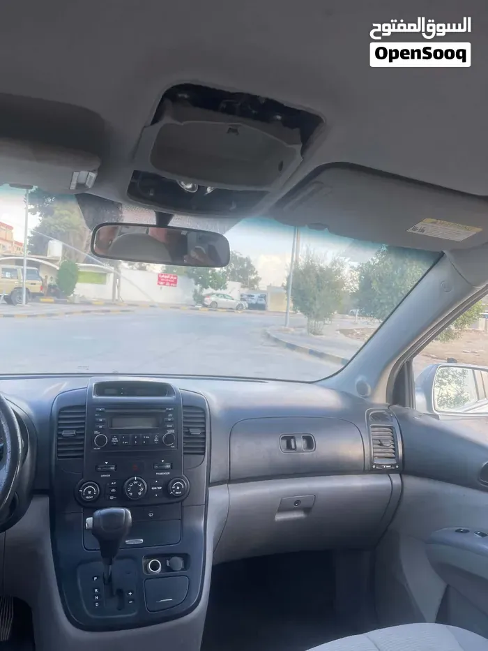 Kia Sedona 2008 photo 3