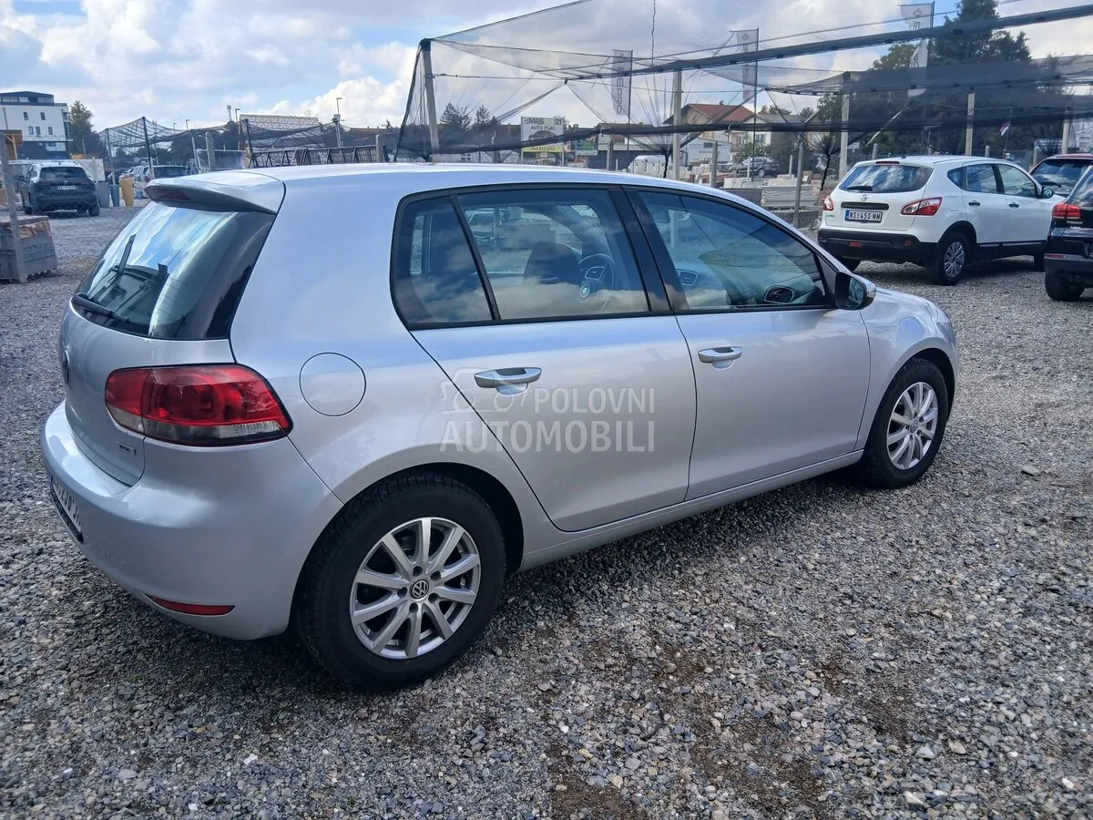 Volkswagen Golf 2009 photo 5