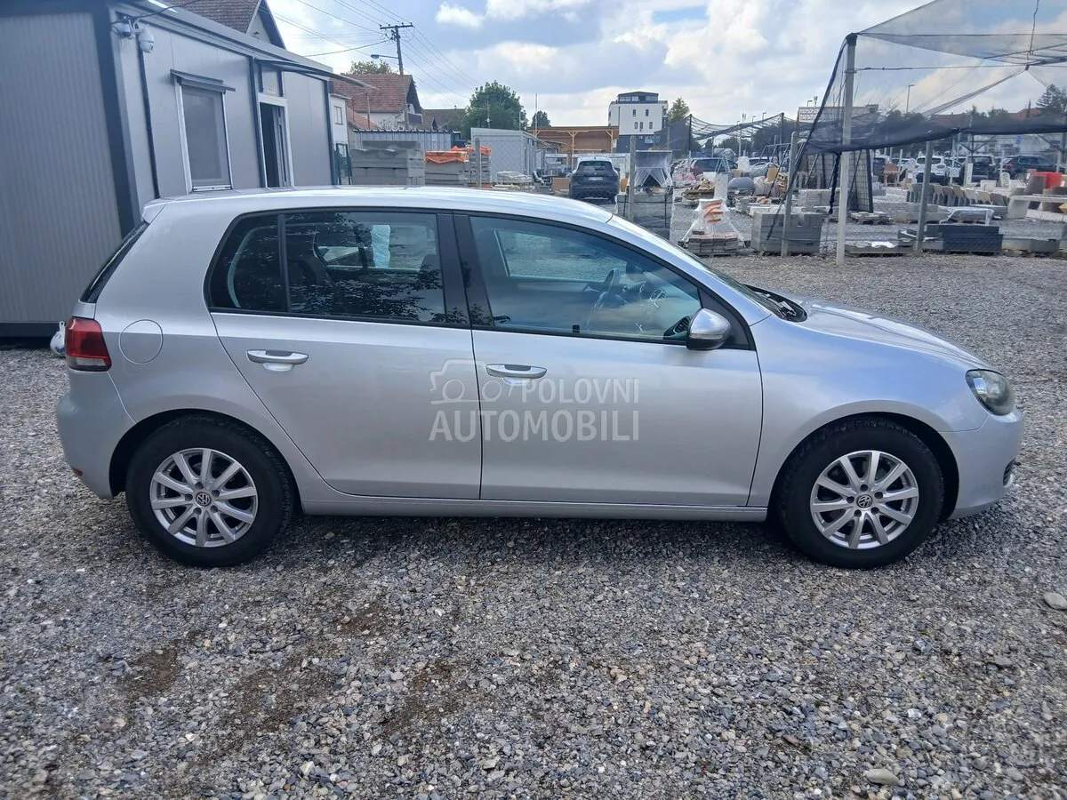 Volkswagen Golf 2009 photo 4