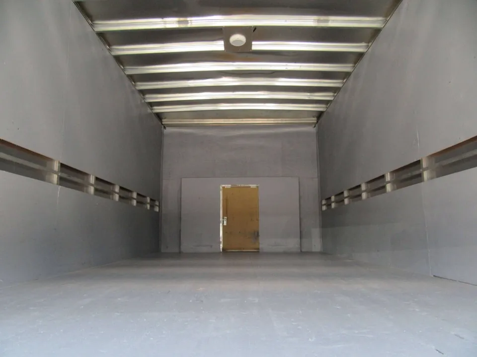 Ford E-450 2022 photo 5
