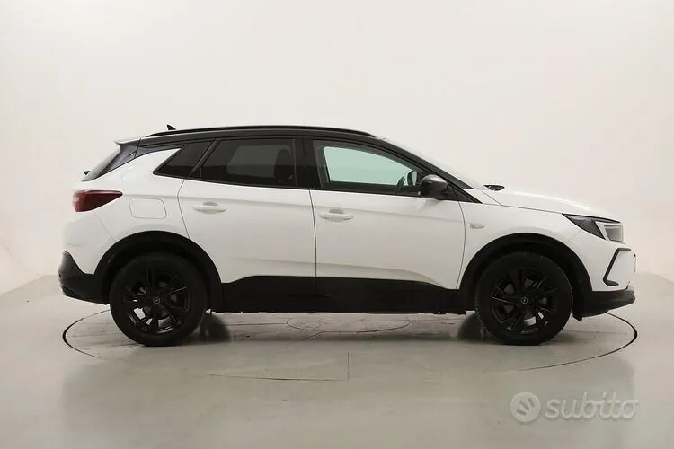 Opel Grandland 2022 photo 3
