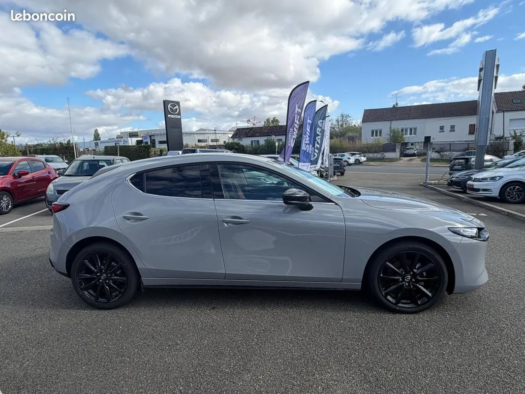 Mazda 3 2027 photo 4