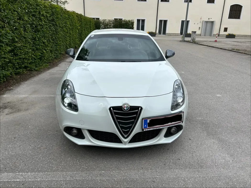 Alfa Romeo Giulietta 2016 photo 3