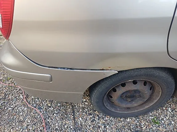 Suzuki Liana 2004 photo 3