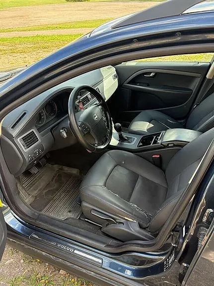 Volvo V70 2008 photo 2