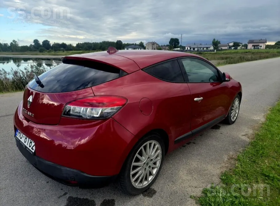 Renault Megane 2010 photo 4