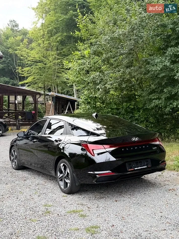 Hyundai Elantra 2023 photo 3