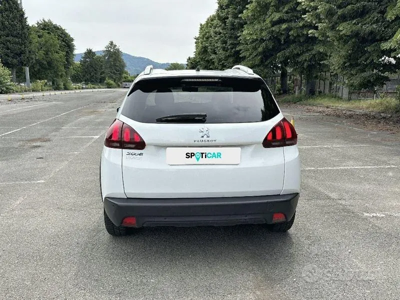 Peugeot 2008 2019 photo 4
