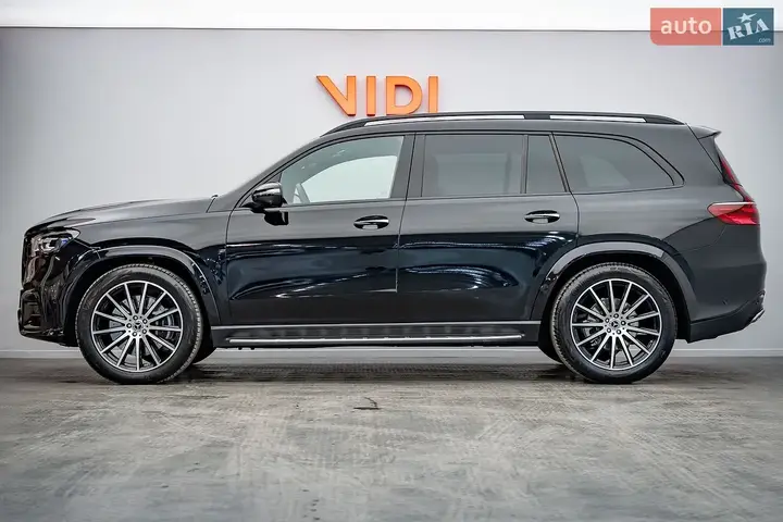Mercedes-Benz Gls-Class 2025 photo 3