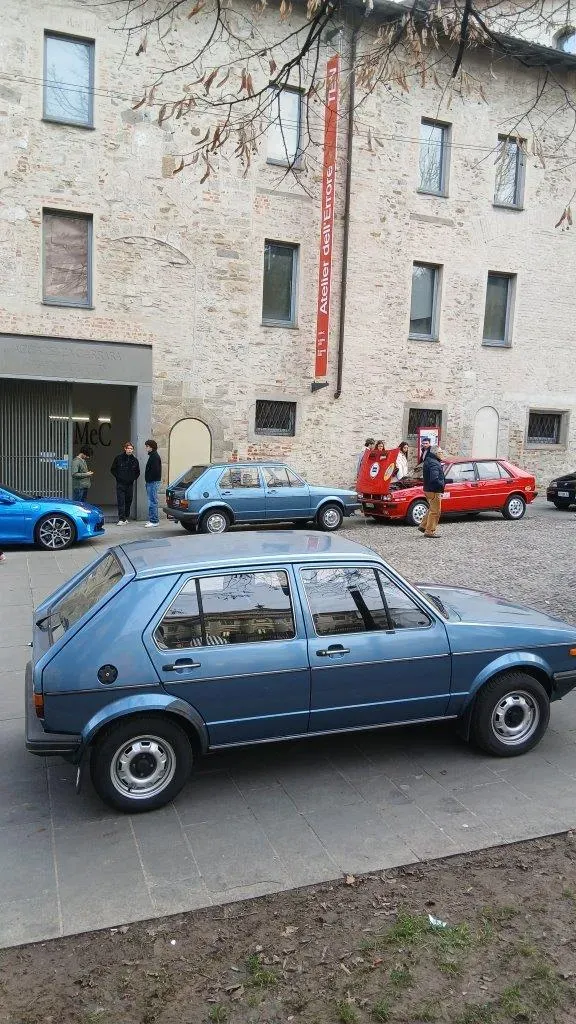 Volkswagen Golf 1981 photo 2