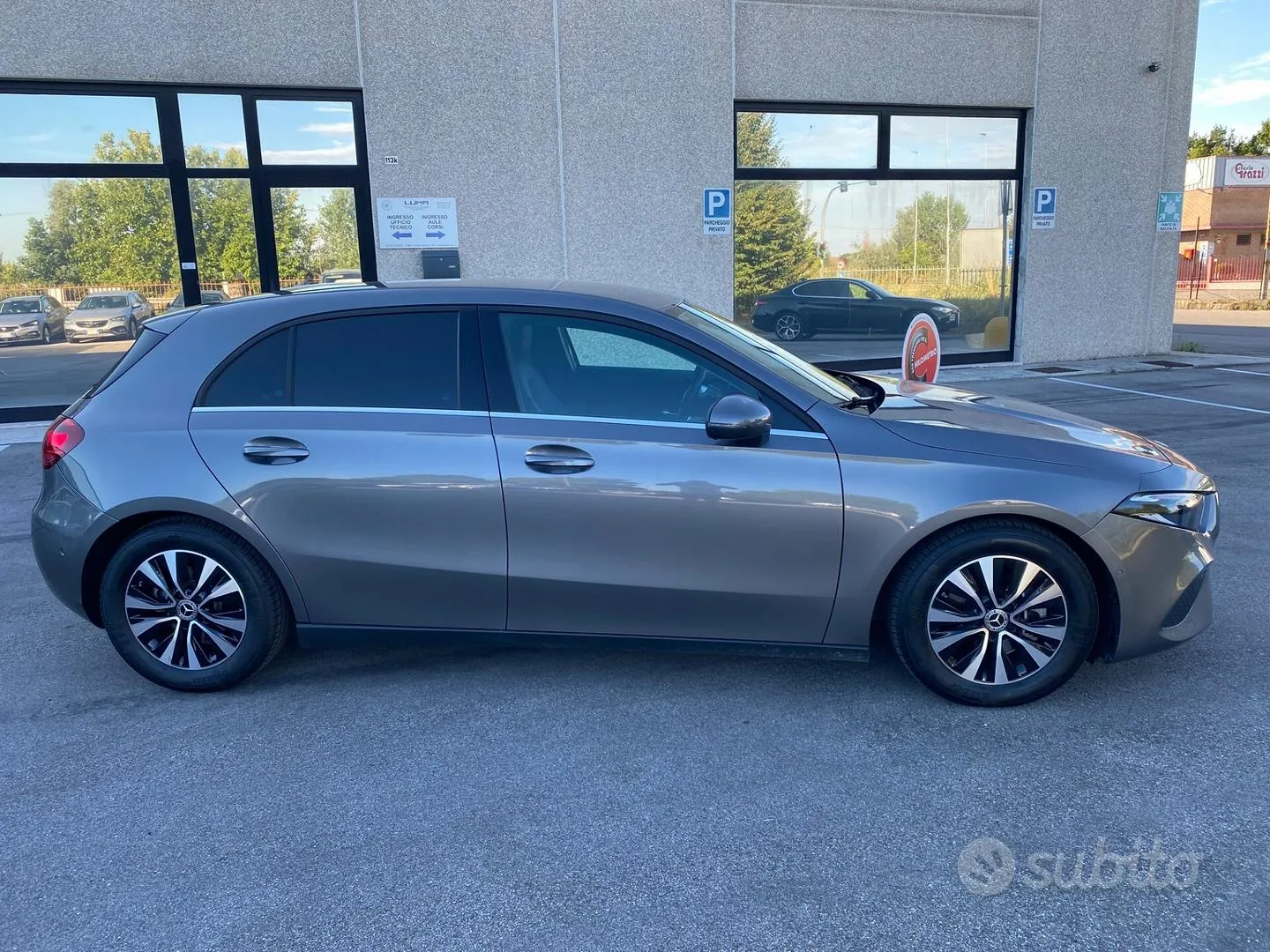 Mercedes-Benz A 180D 2023 photo 5