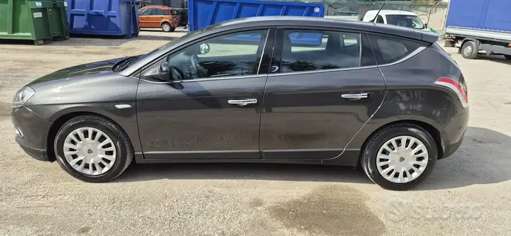 Lancia Delta 2010 photo 4