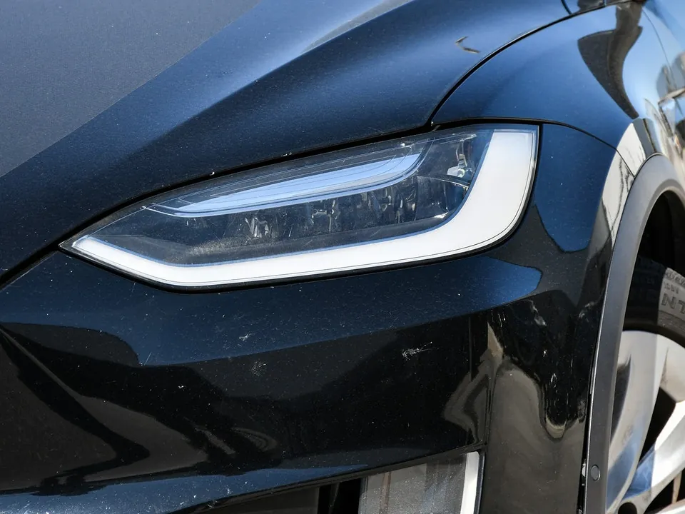 Tesla Model X 2016 photo 5
