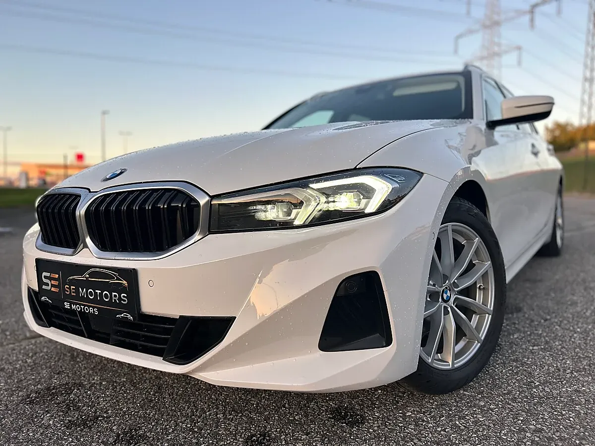 BMW 3 Series 2022 photo 2