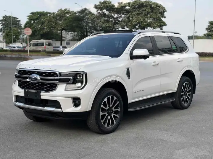 Ford Everest 2024 photo 2