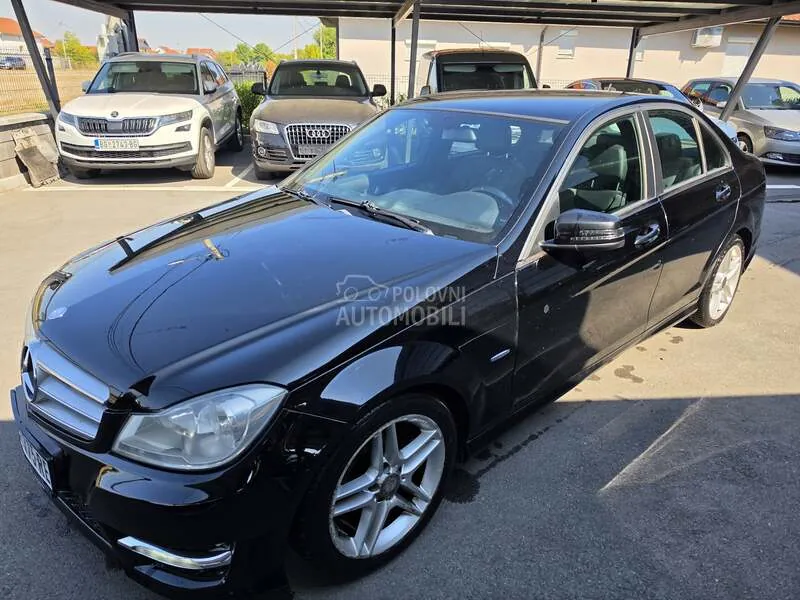 Mercedes-Benz C200 2012 photo 3