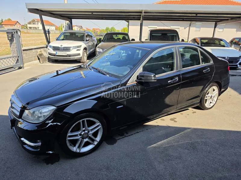 Mercedes-Benz C200 2012 photo 4