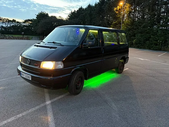 Volkswagen Caravelle 1998 photo 3