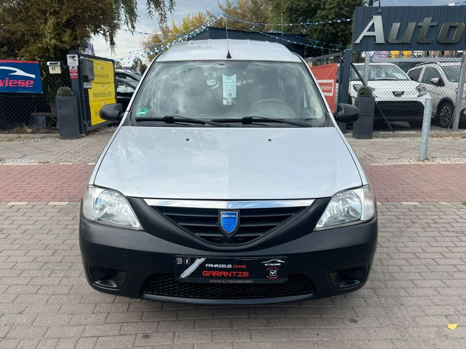 Dacia Logan 2007 photo 2