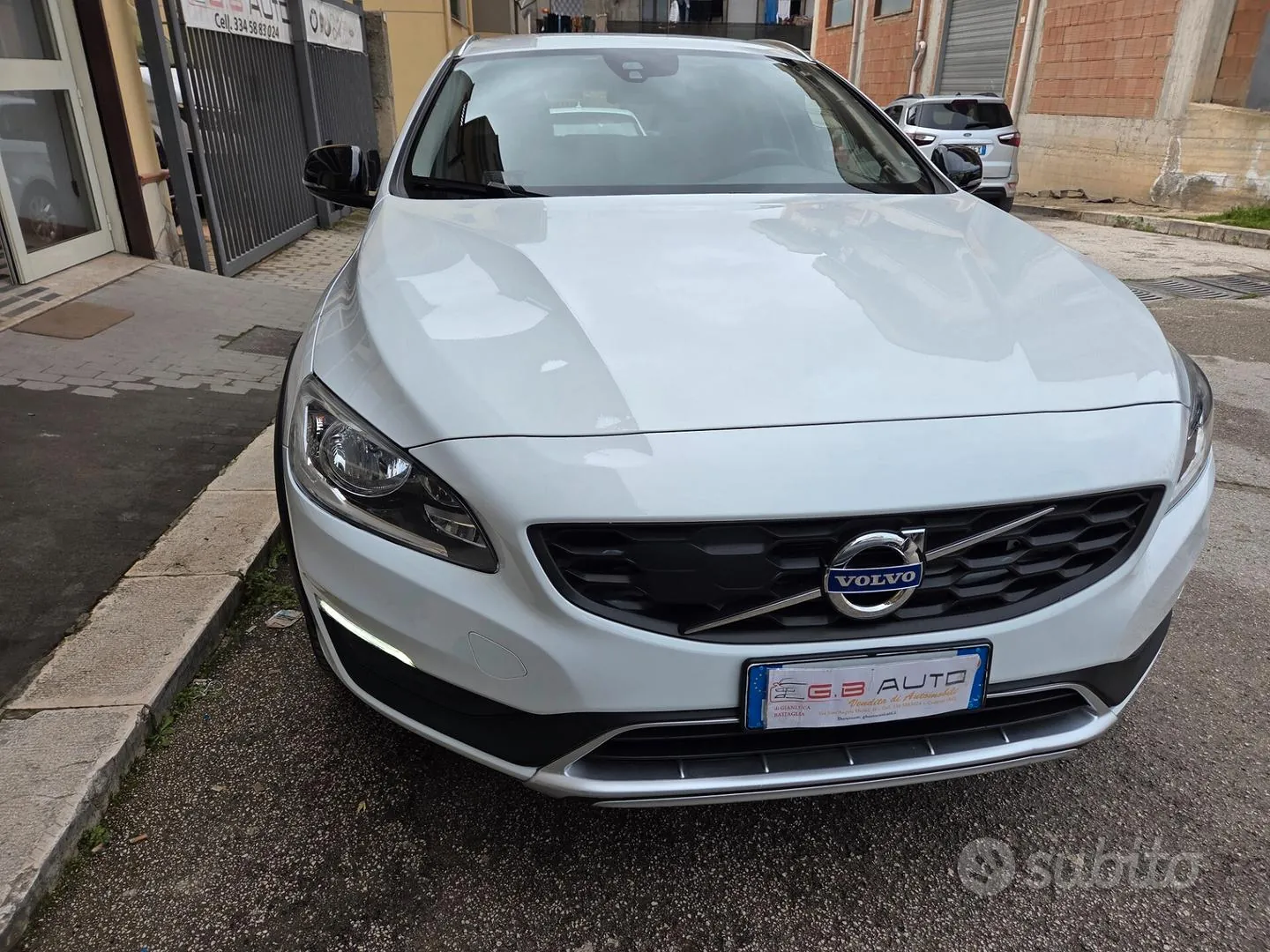 Volvo V60 2016 photo 2