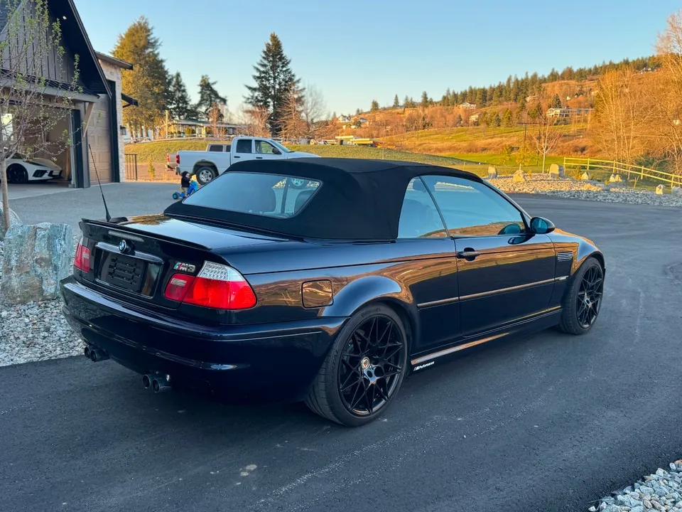 BMW M3 2004 photo 2