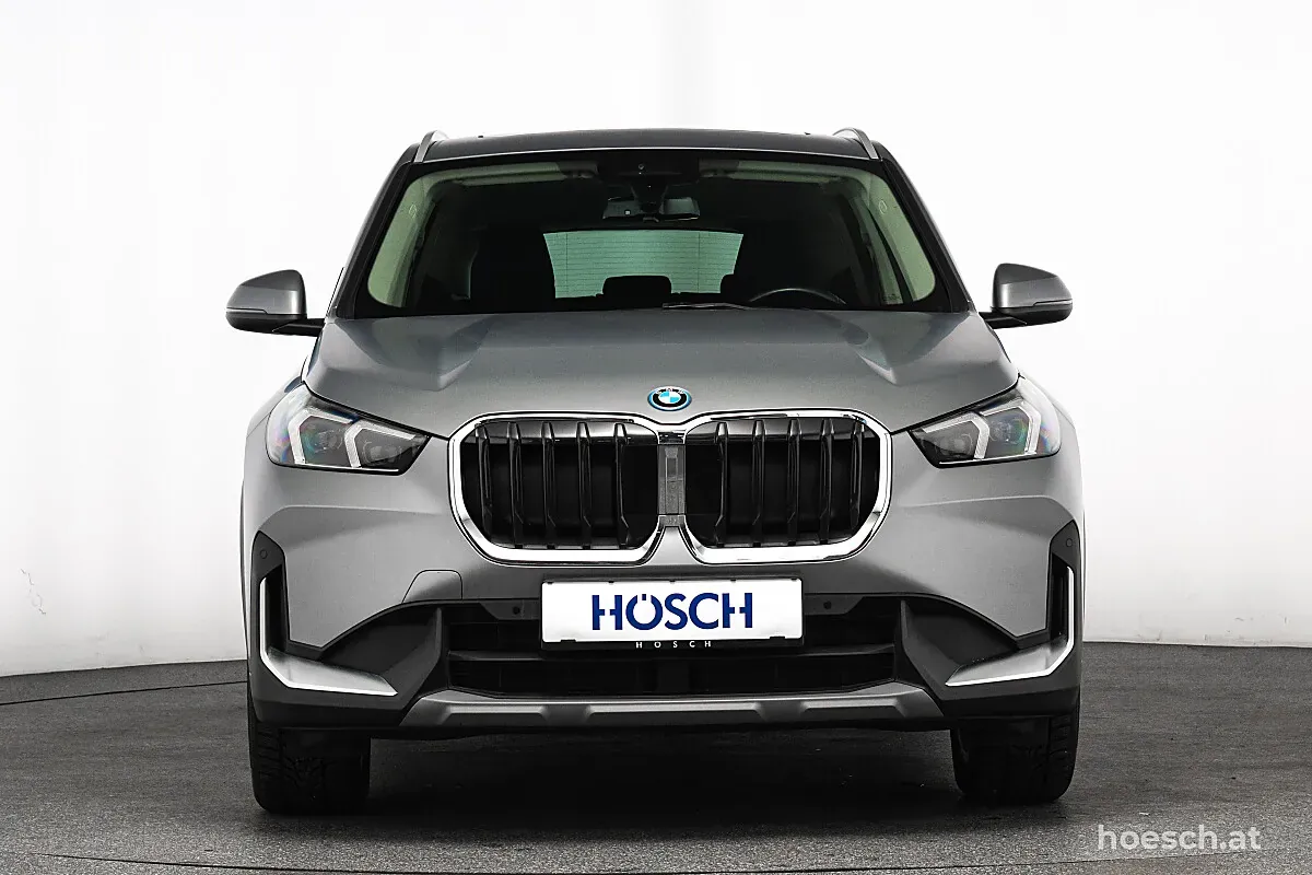 BMW X1 2024 photo 2