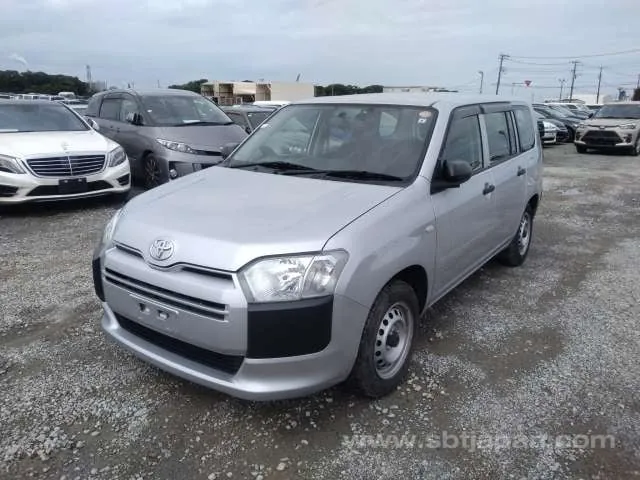 Toyota Probox Van 2021 photo 2