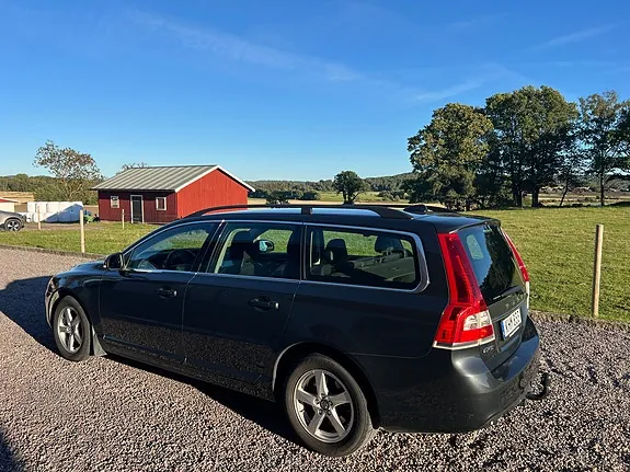 Volvo V70 2015 photo 5