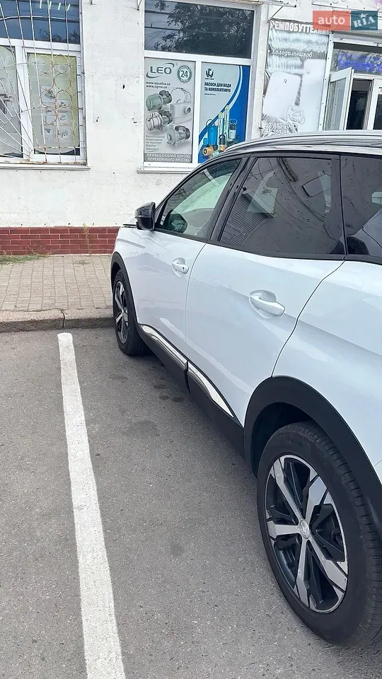 Peugeot 3008 2018 photo 2